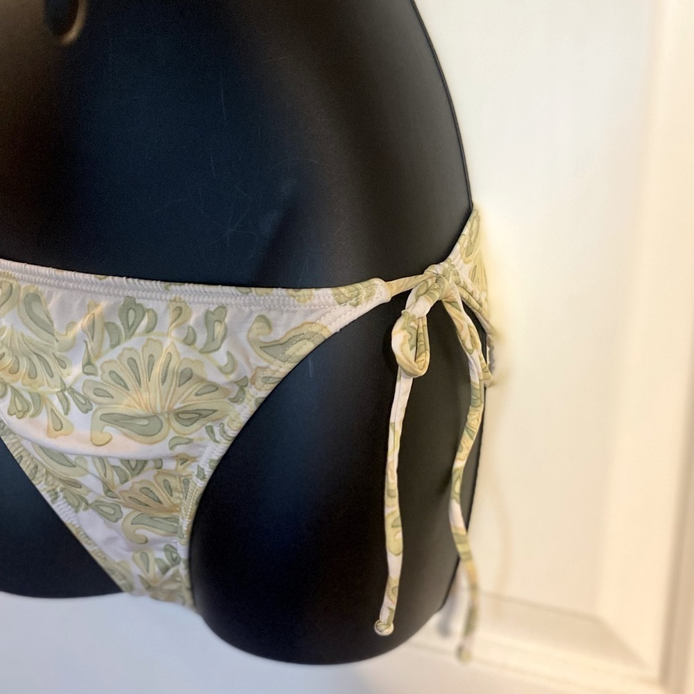 “Calypso St. Barth” String Bikini - image 6